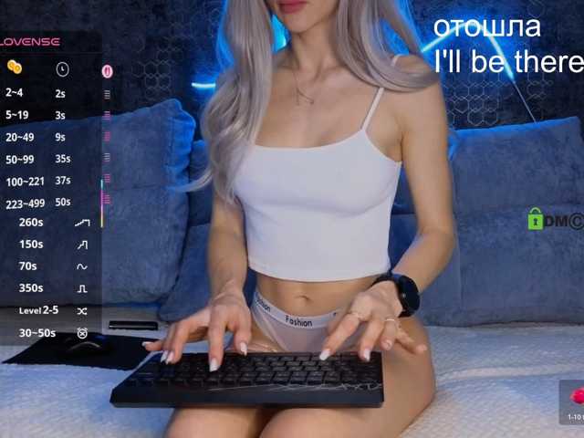 orgasm-girl live cam on BongaCams