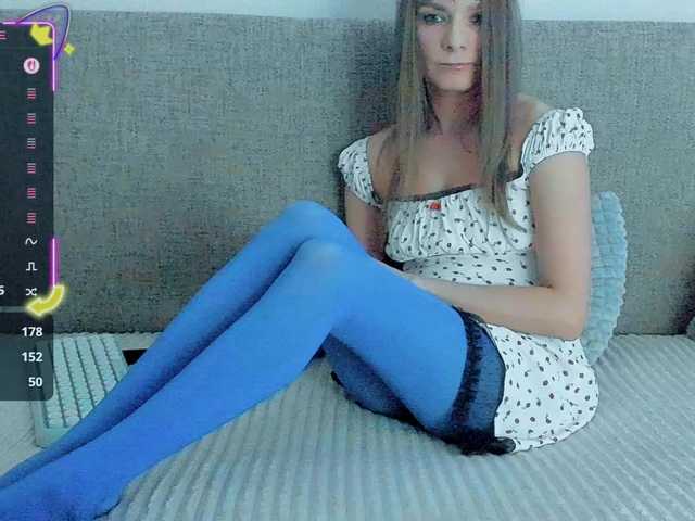 le modèle YourCaramel est en webcam porno dans un show sur le site bongacams, il possède les tags suivants: White/Caucasian,Brunette,Hairy