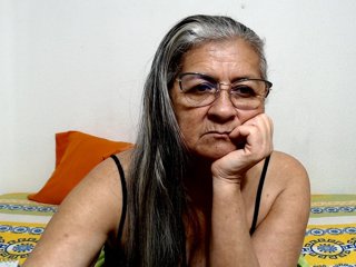 candy-mature