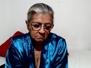 candy-mature