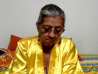 candy-mature