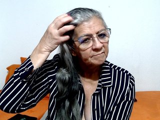 candy-mature