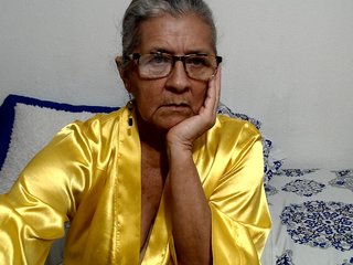 candy-mature