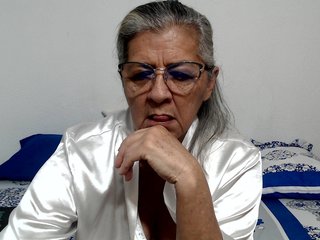 candy-mature