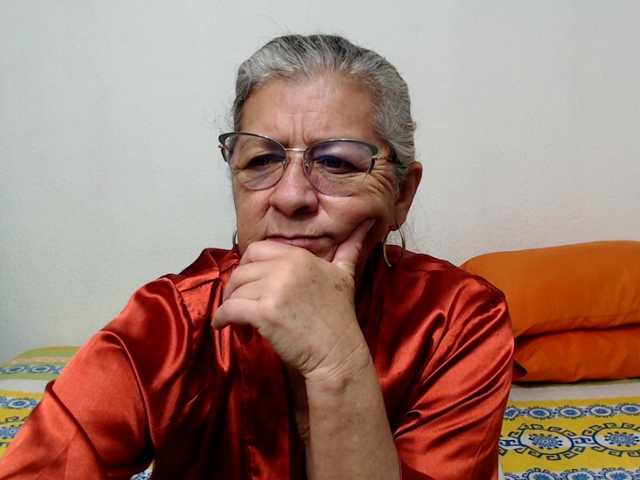 candy-mature