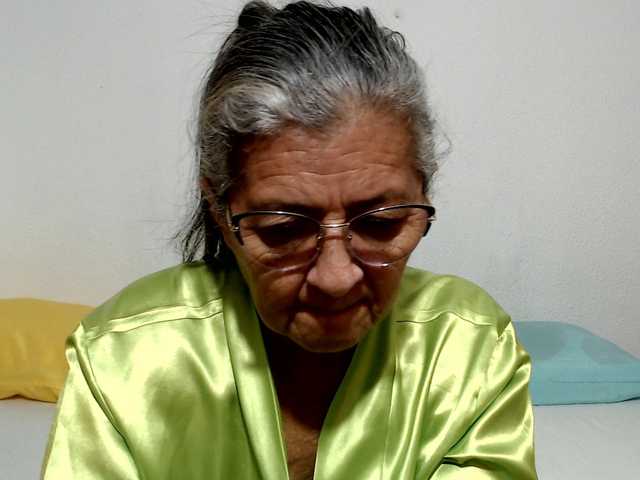candy-mature live cam on BongaCams