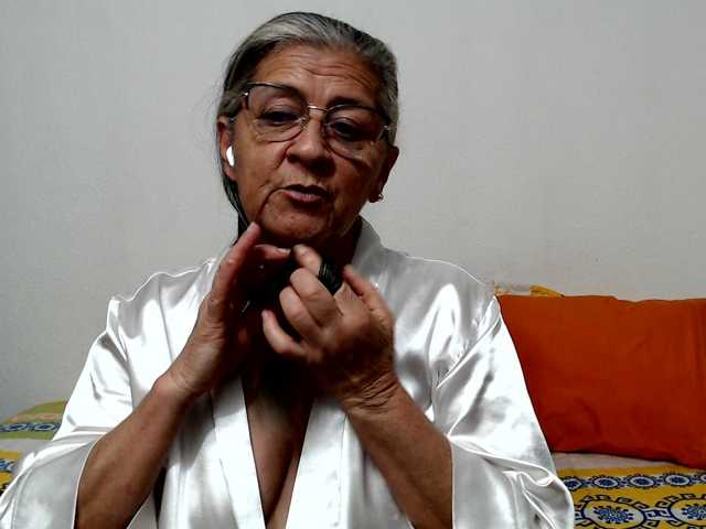 candy-mature live cam on BongaCams