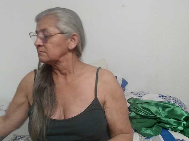 candy-mature live cam on BongaCams