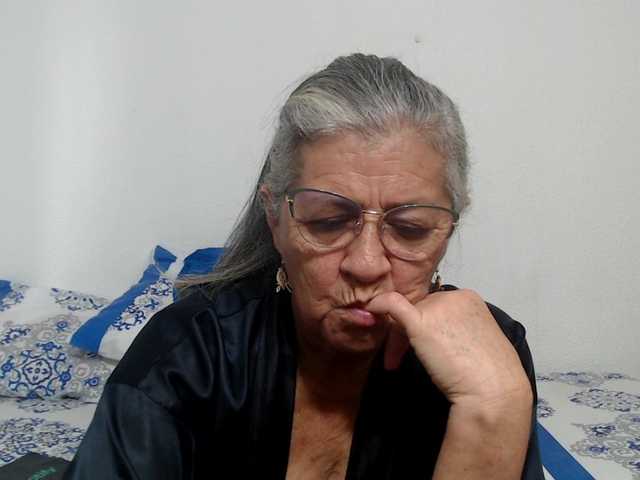 candy-mature live cam on BongaCams