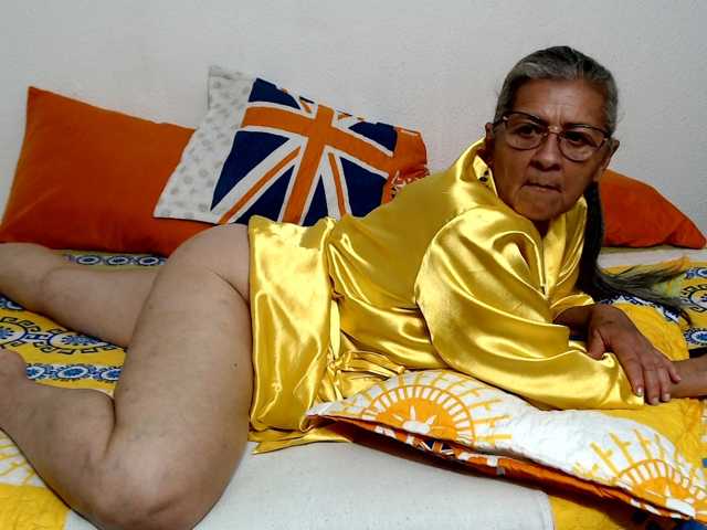 candy-mature