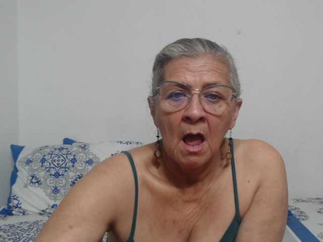 candy-mature