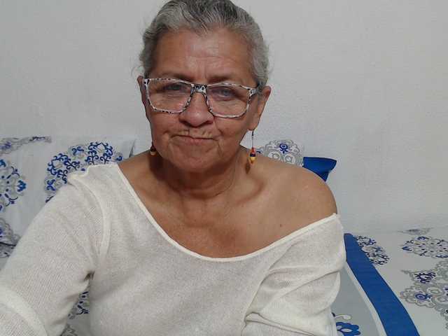 candy-mature's BongaCams show and profile