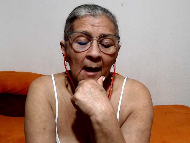 candy-mature