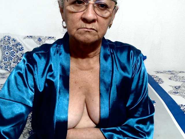 candy-mature