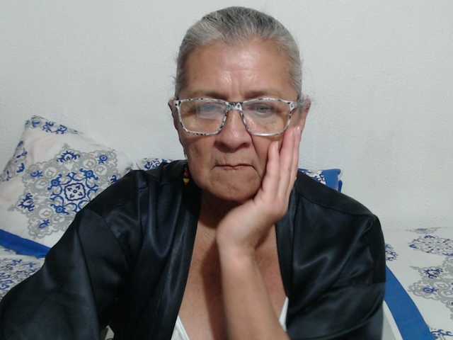 candy-mature
