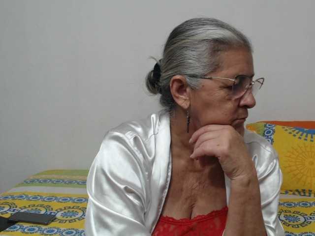 candy-mature
