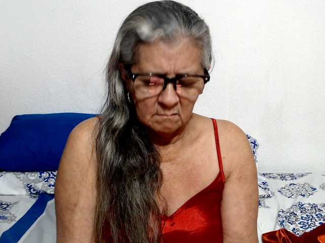 candy-mature live cam on BongaCams