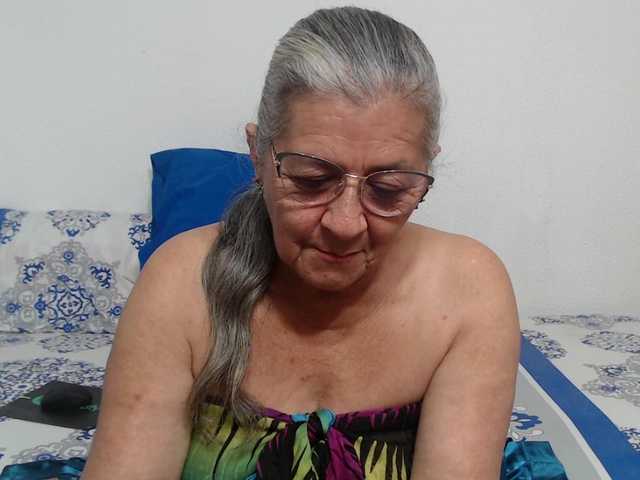 candy-mature