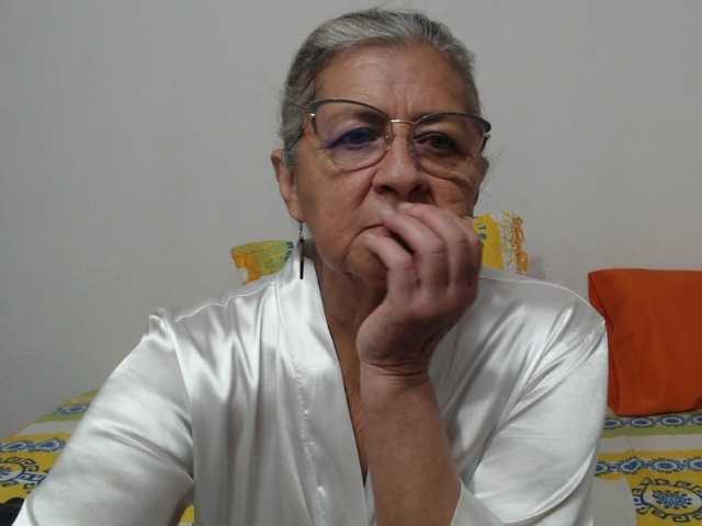 candy-mature