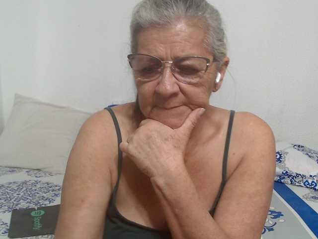 candy-mature