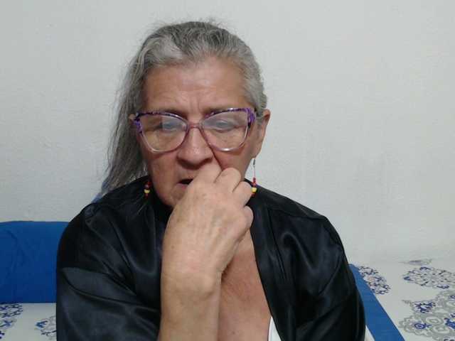 candy-mature's BongaCams show and profile