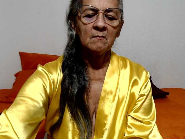 candy-mature live webcam show