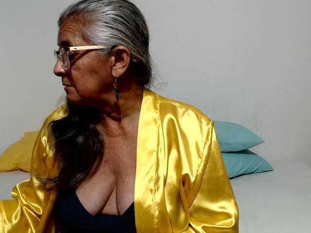 candy-mature