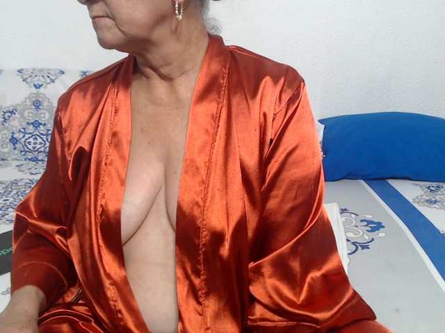 candy-mature