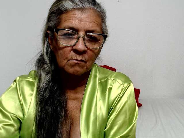 candy-mature