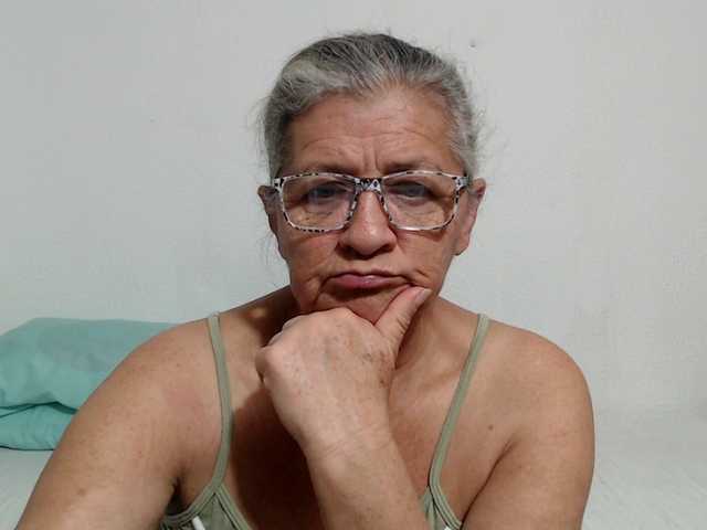 candy-mature live cam on BongaCams
