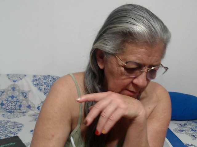 candy-mature