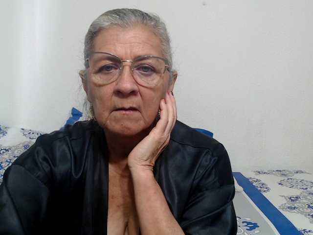candy-mature