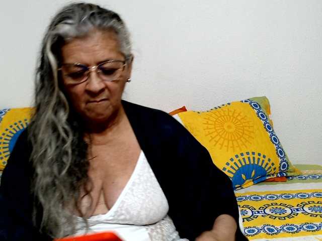 candy-mature