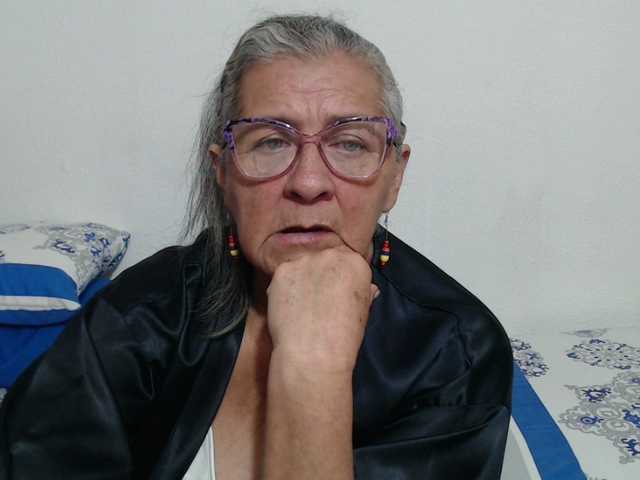 candy-mature's BongaCams show and profile
