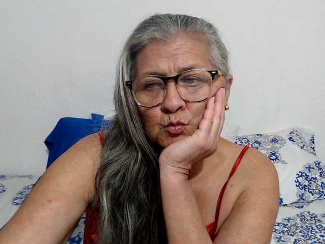 candy-mature