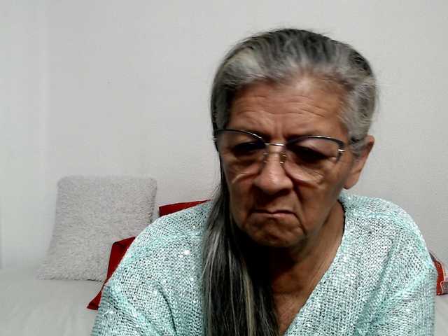 candy-mature live cam on BongaCams