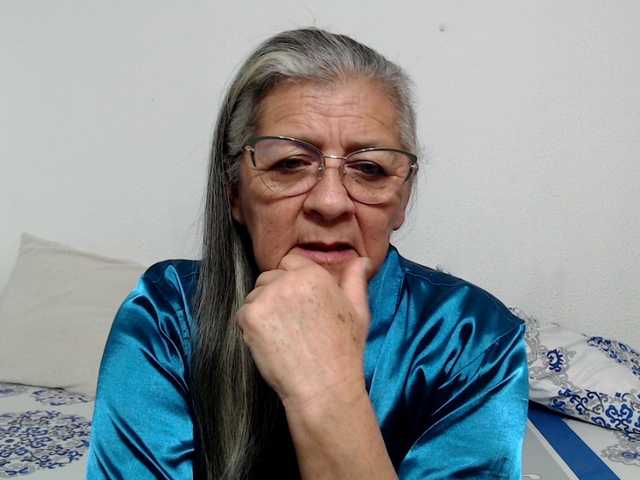 candy-mature