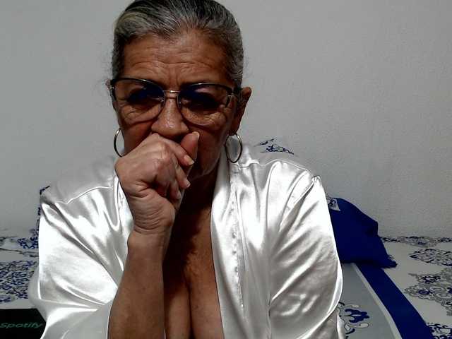 candy-mature