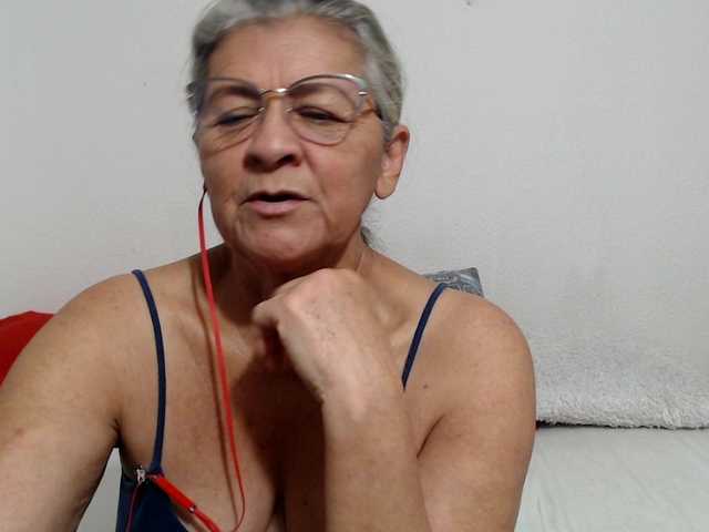 candy-mature