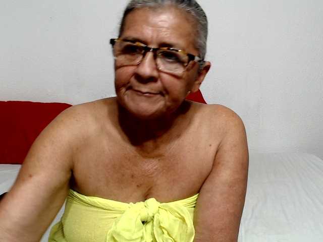 candy-mature