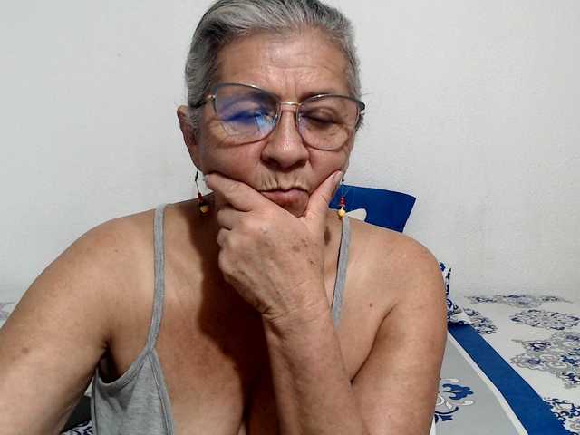candy-mature