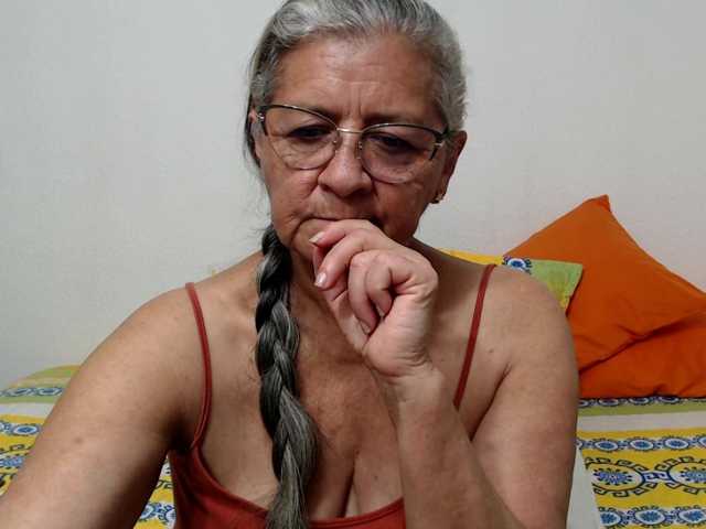 candy-mature