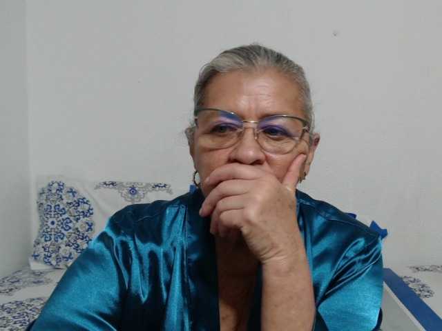 candy-mature