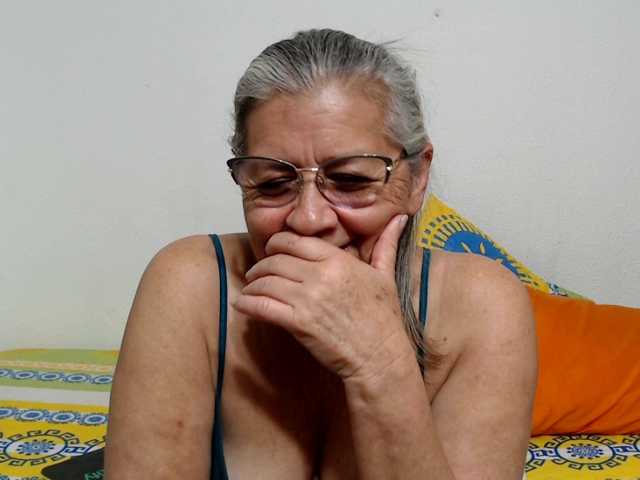 candy-mature