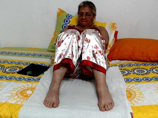 candy-mature