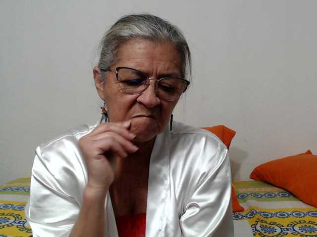 candy-mature