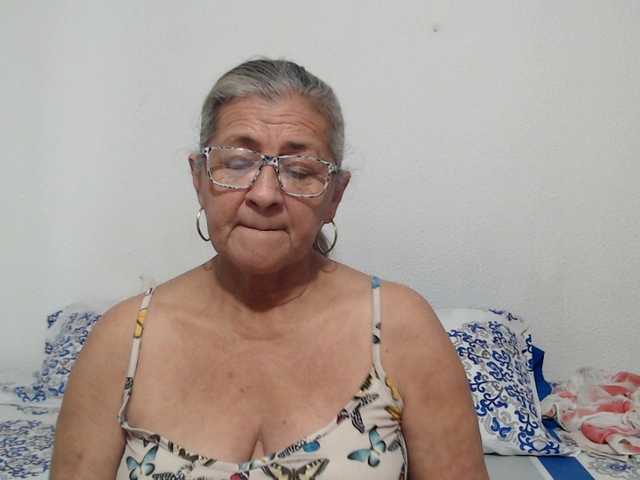 candy-mature live cam on BongaCams