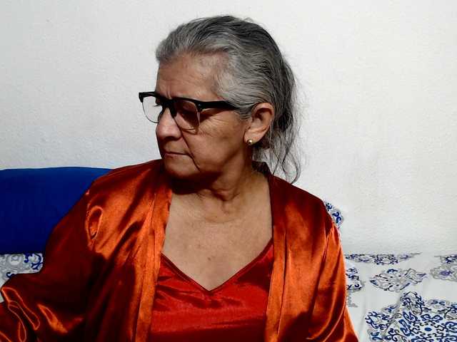 candy-mature live cam on BongaCams