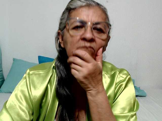 candy-mature live cam on BongaCams