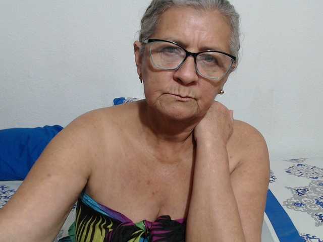 candy-mature